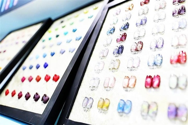 Composition and Classification of UV Gel Polish